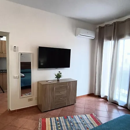 アパート 2 バレストラーテ